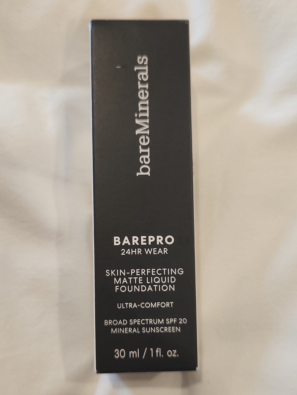 bareMinerals BAREPRO 25hr Wesr Matte Liquid Foundation Medium 35 Neutral